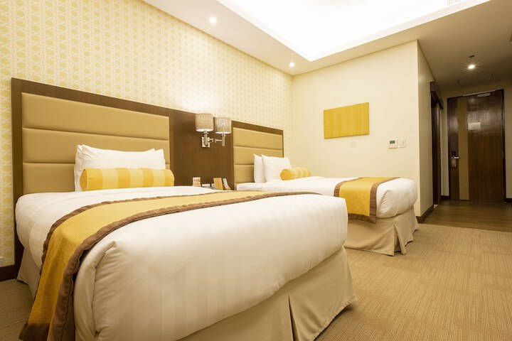Room 18 of 49