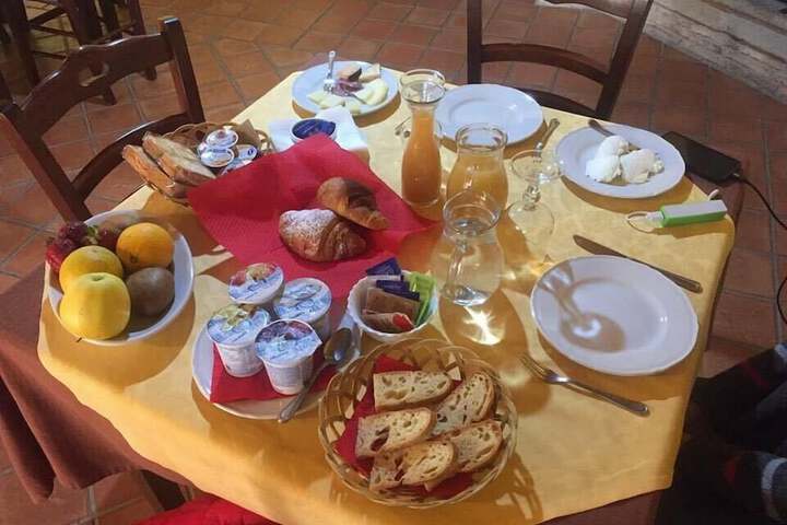 Breakfast/Coffee Service 22 of 39