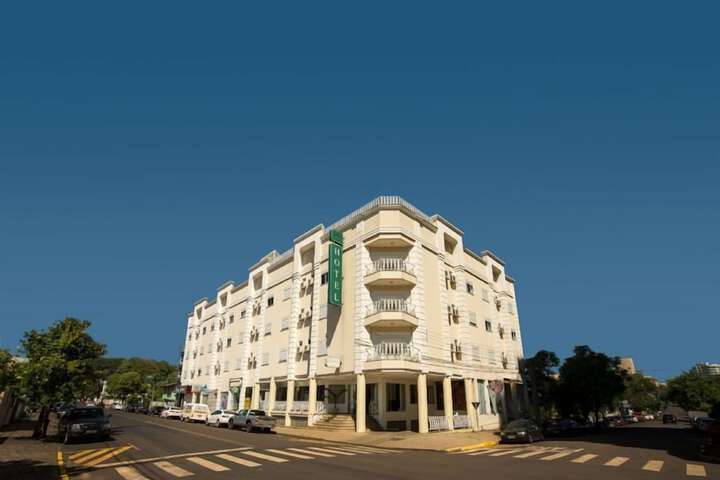 Francisco Beltrão Palace Hotel