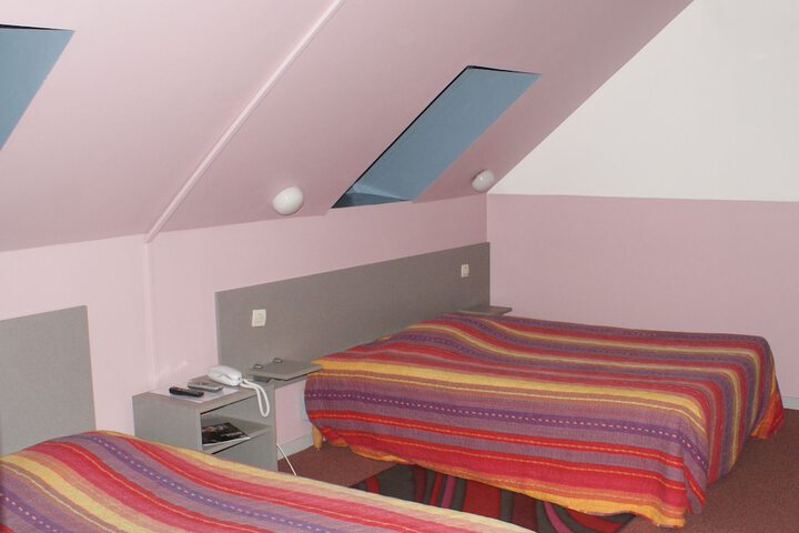 Room 5 of 20