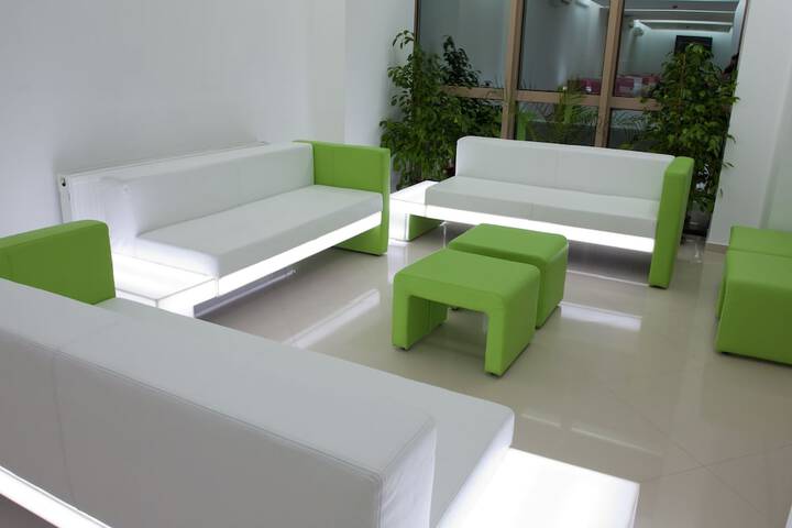 Guest Lobby