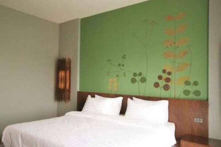 Room 5 of 36