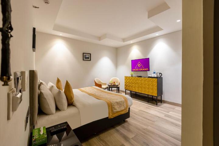 Okas Grand Luxury Collection Hotel Near Crowne Plaza New Delhi Okhla by IHG