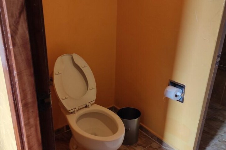 Room 18 of 42