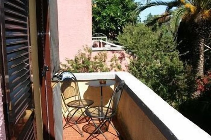 Terrace/Patio 13 of 51