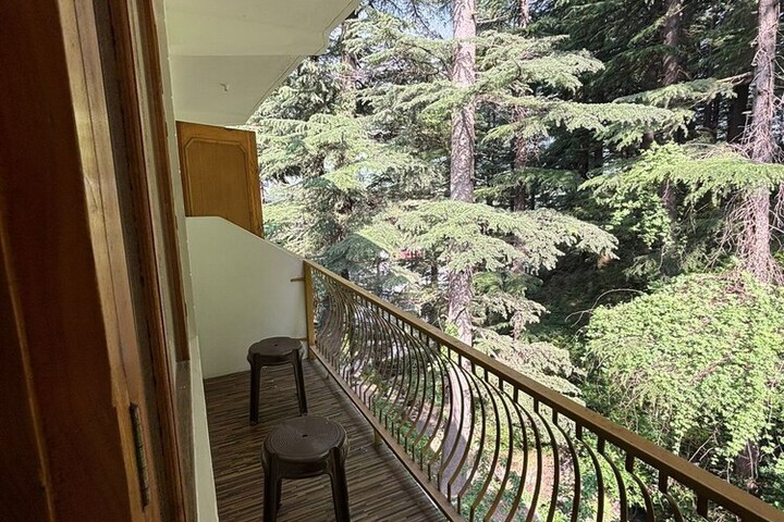 Room 19 of 28
