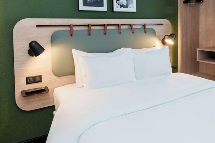 Room 15 of 29