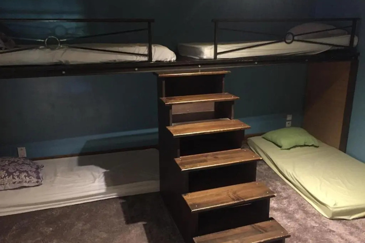 Room 3 of 19