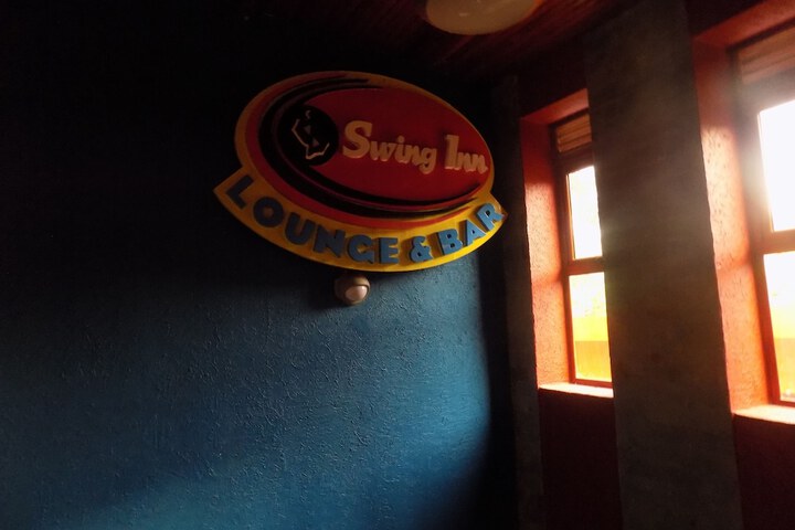 Lounge 53 of 70