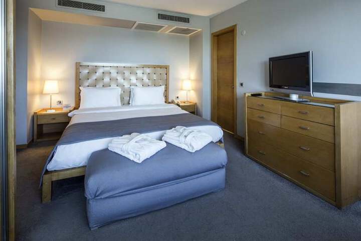 Room 15 of 67