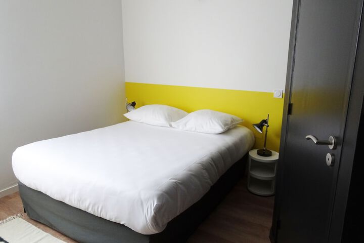 Room 11 of 44