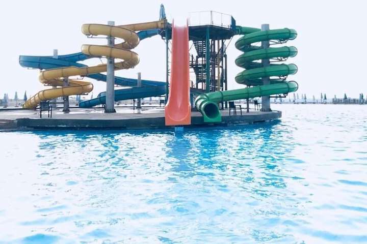 Pool 15 of 34