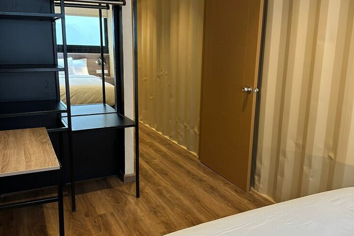 Room 19 of 36
