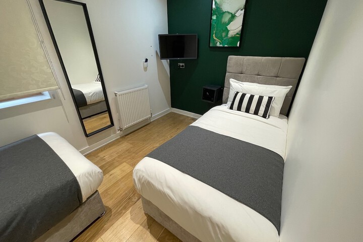 Room 57 of 296