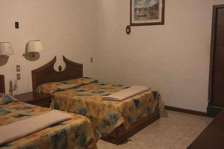 Room 3 of 21