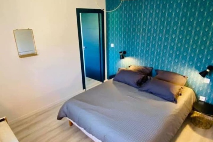 Room 4 of 22