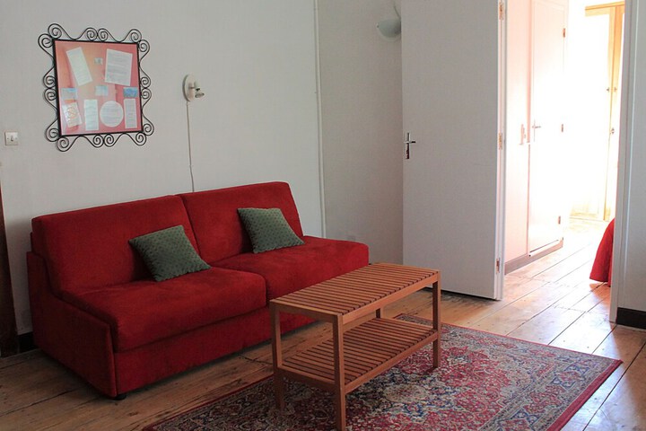 Lounge 64 of 67