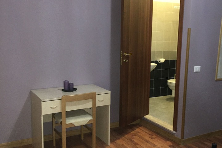 Room 10 of 51