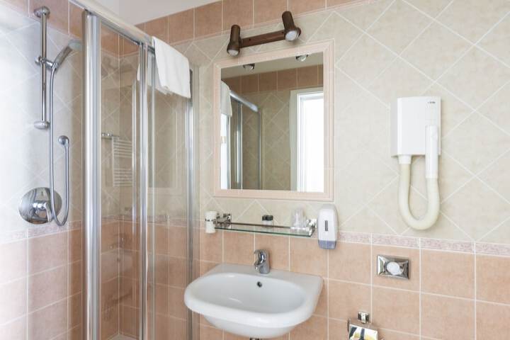 Clean Restrooms