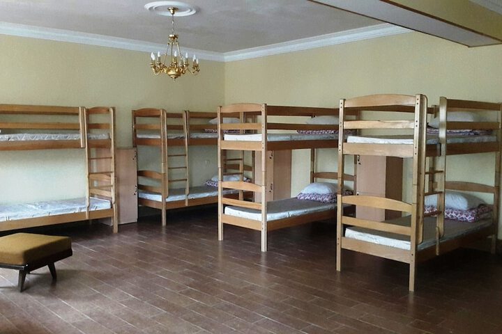 Room 6 of 36