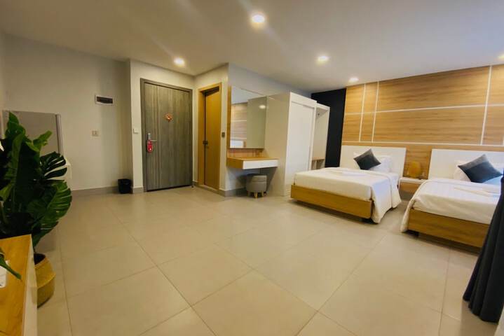 Room 29 of 63