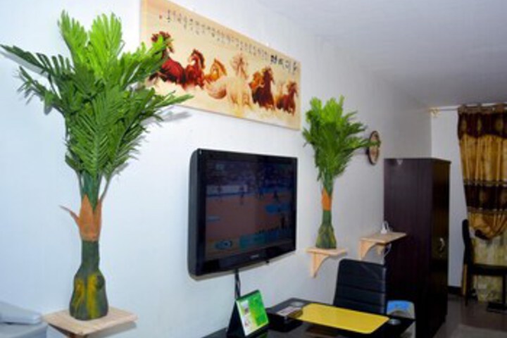Room 16 of 24