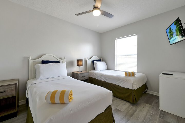 Room 30 of 114