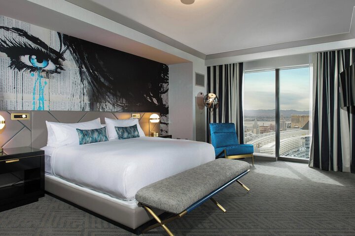 Room 34 of 159