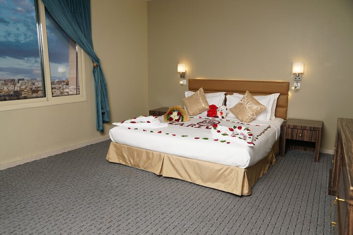 Room 5 of 27