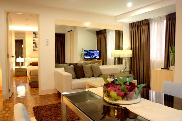 Room 25 of 44
