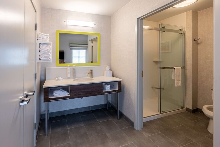 Bathroom shower