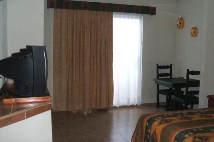 Room 18 of 33