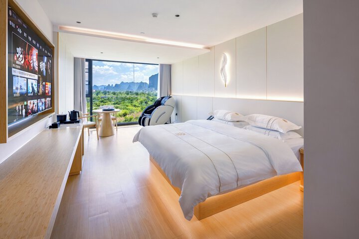 Room 91 of 158