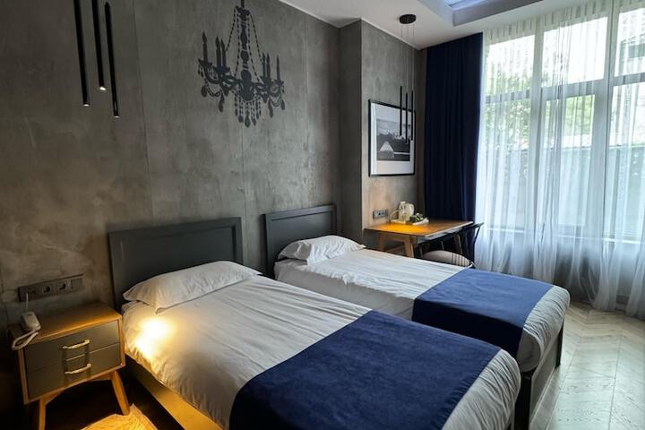 Room 29 of 117