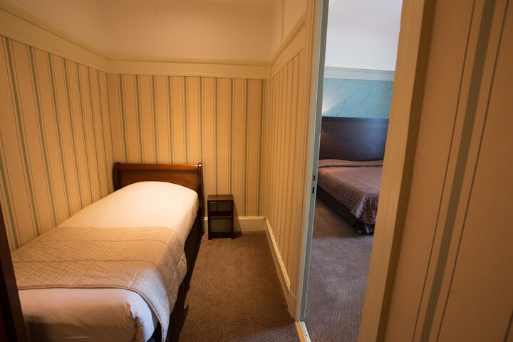 Room 7 of 79