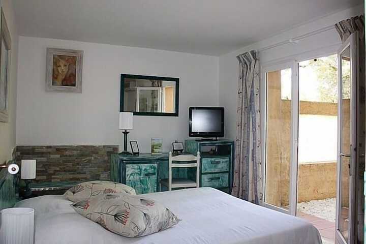 Room 15 of 47