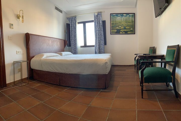 Room 18 of 74