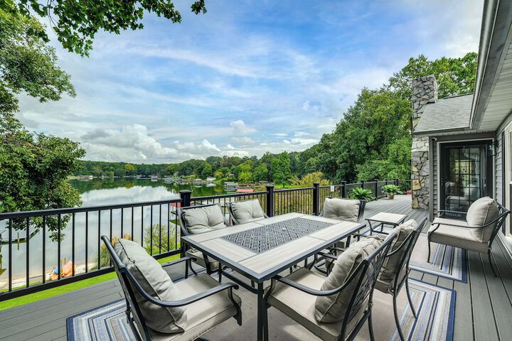 Lakefront Sherrills Ford Haven w / Boat Dock!