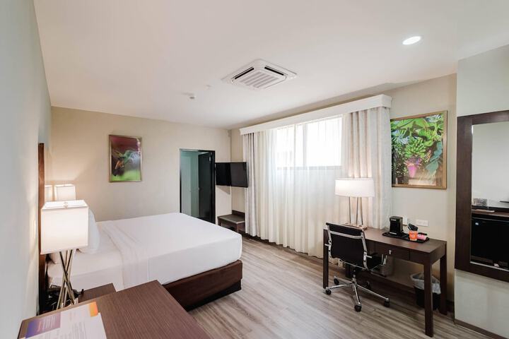 Room 17 of 73
