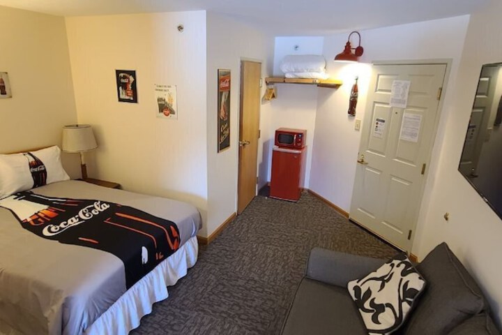 2 Double Beds (6 of 10)
