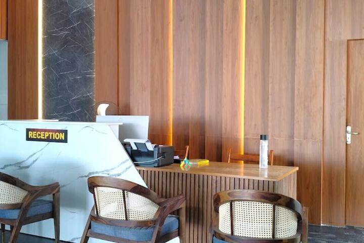 Hotel Interior 12 of 117
