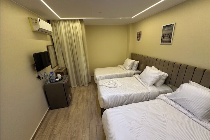 Room 10 of 109