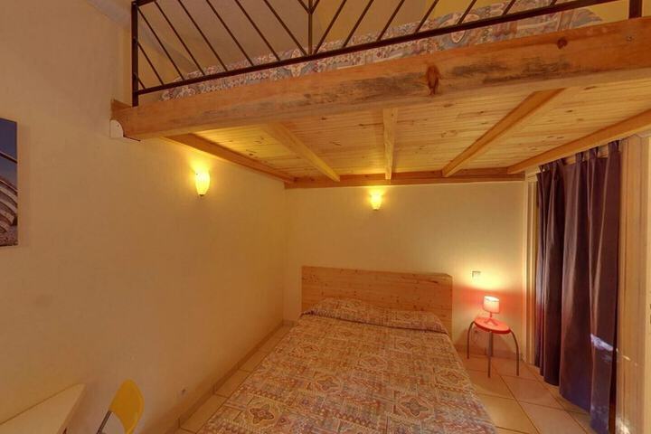 Room 3 of 63
