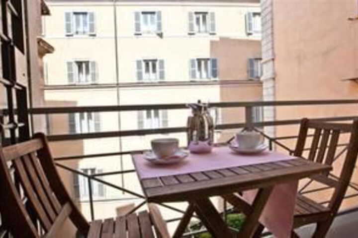 Pantheon Suite Apartment