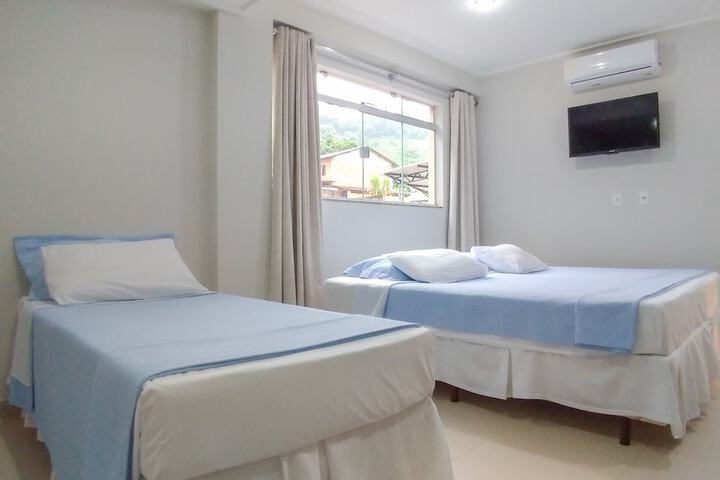 Room 34 of 60