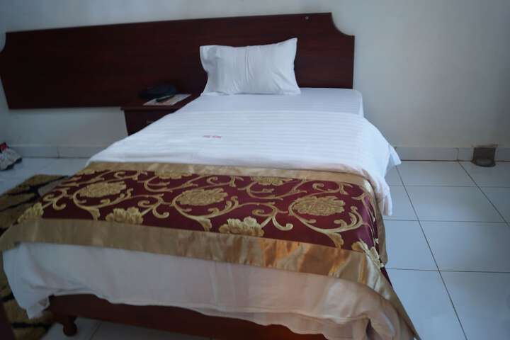 Room 30 of 58