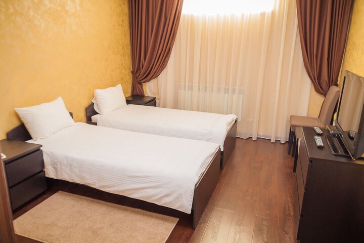 Room 21 of 49