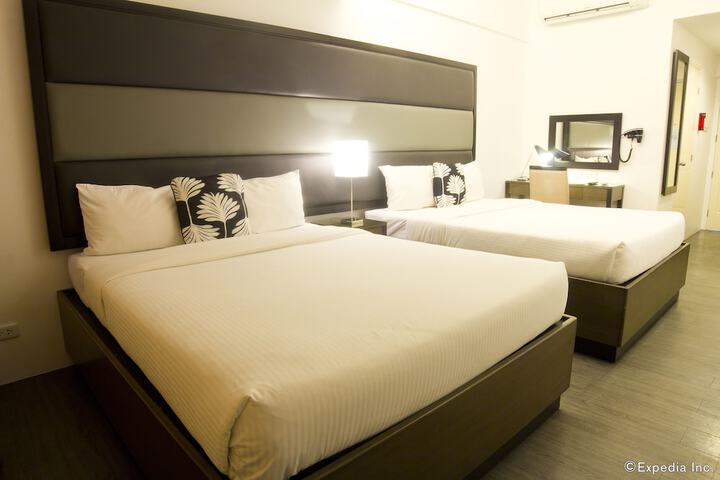 Room 10 of 51