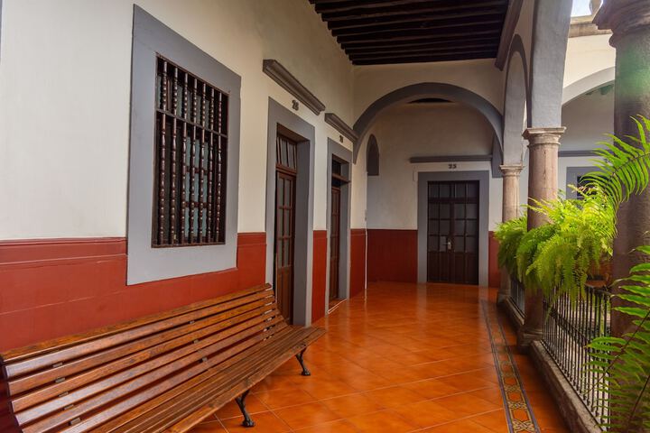 Ballroom/Hall 104 of 132