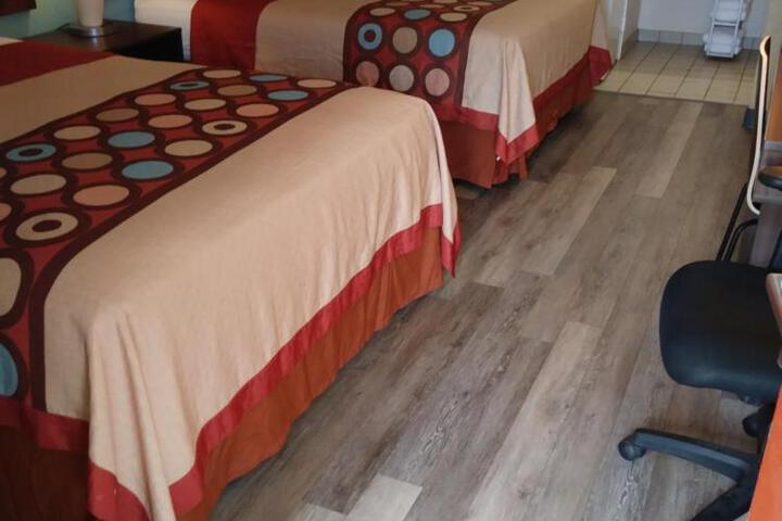 2 Queen Beds Ground Floor (4 of 16)